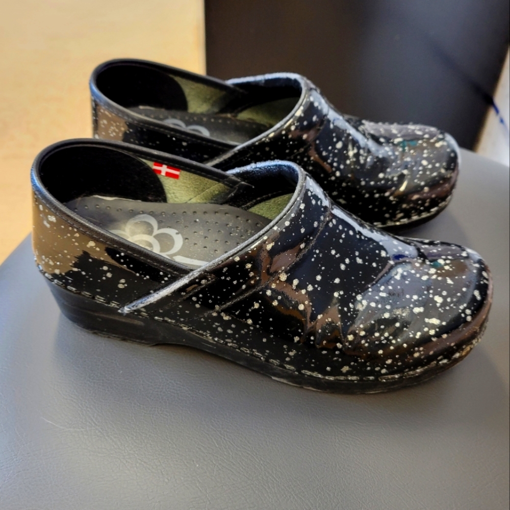 Sanita CLOGs